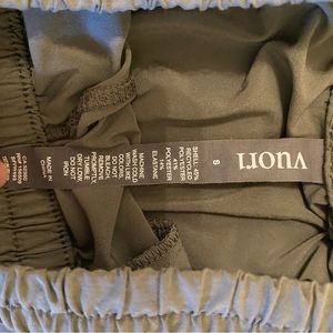Vuori villa jogger size S olive like new